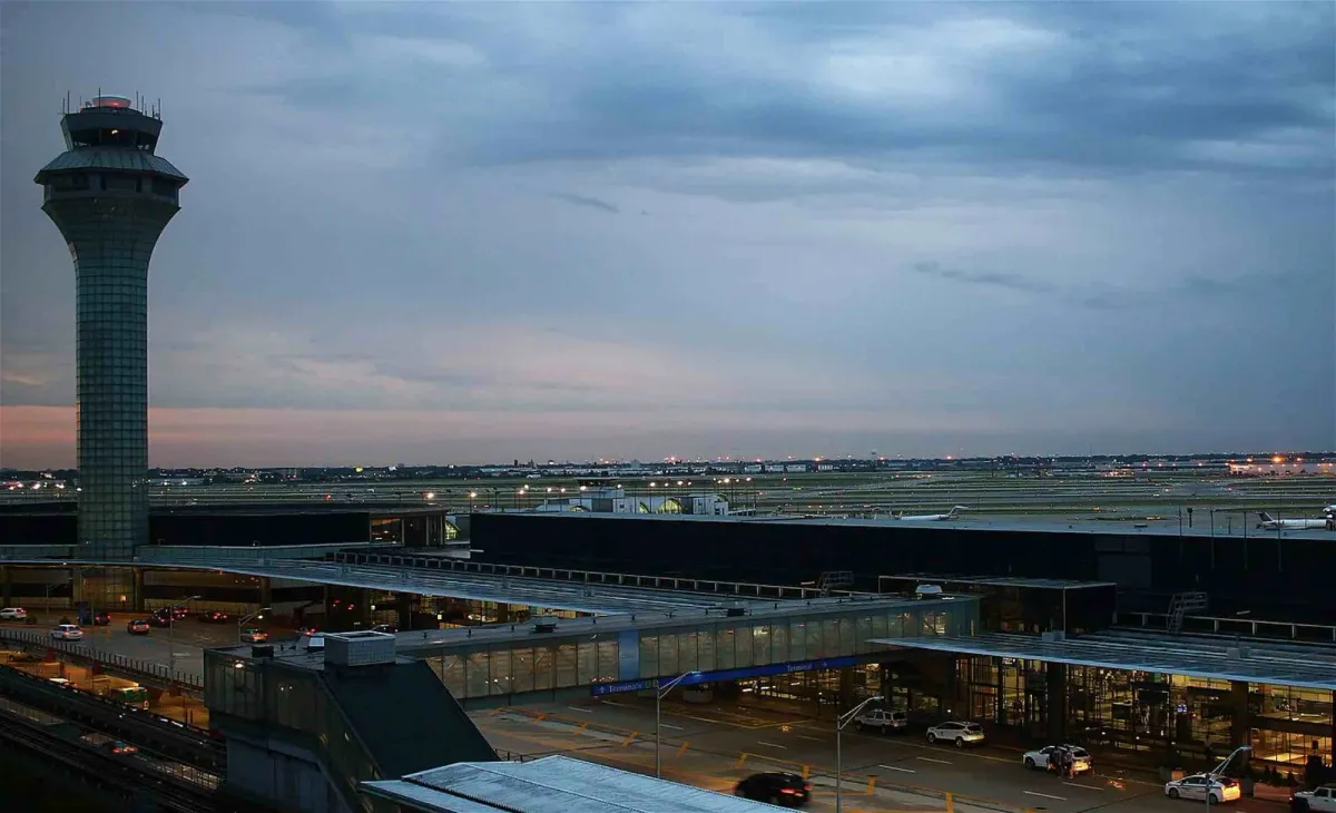 The 2006 O'Hare International Airport UFO Sighting